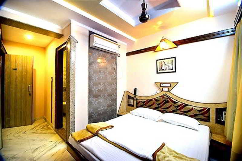 Hotel Natraj Yes Please Nuova Delhi Esterno foto